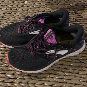 Brooks running shoes Glycerin 17